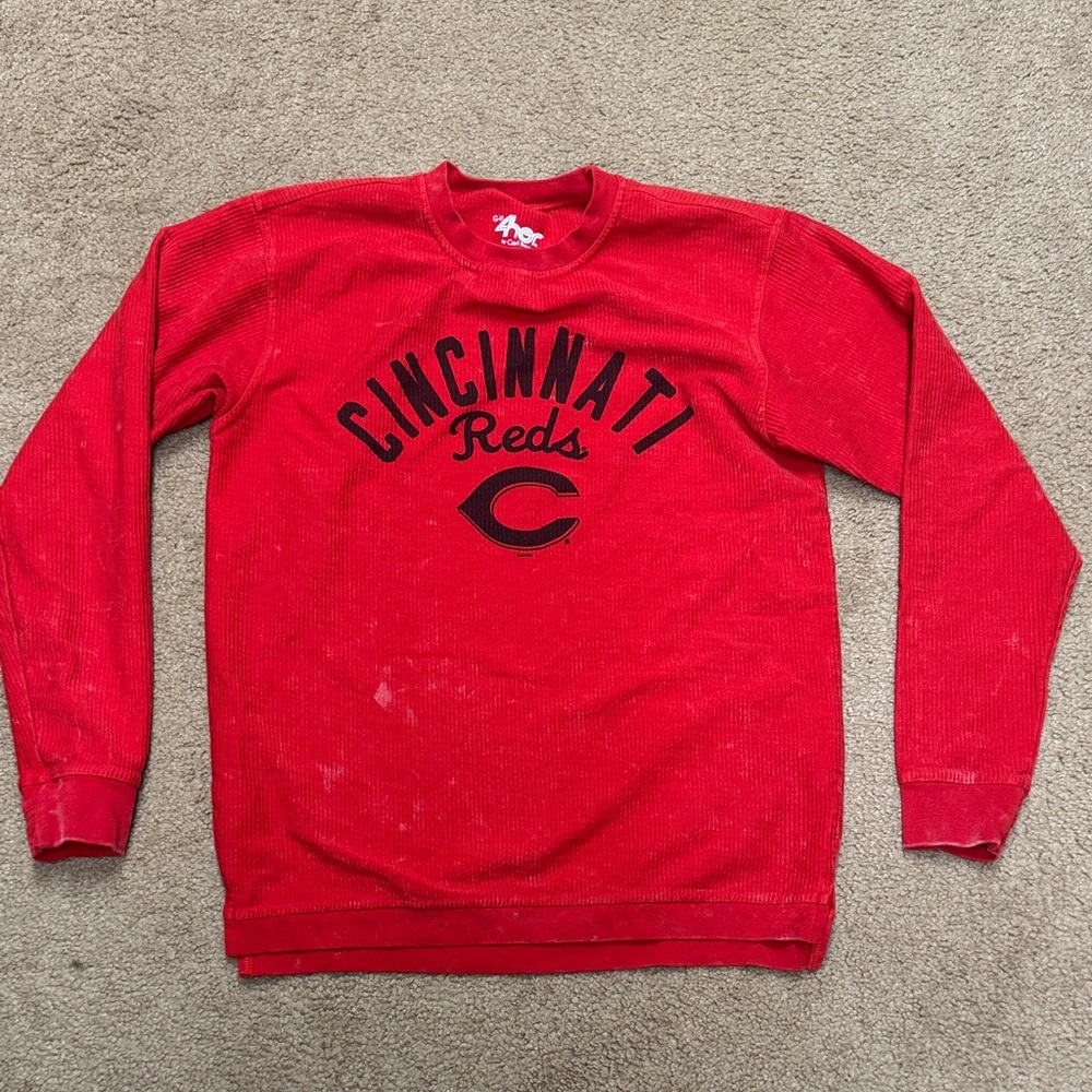Carl Banks women Cincinnati Reds crewneck sweatshirt. Medium